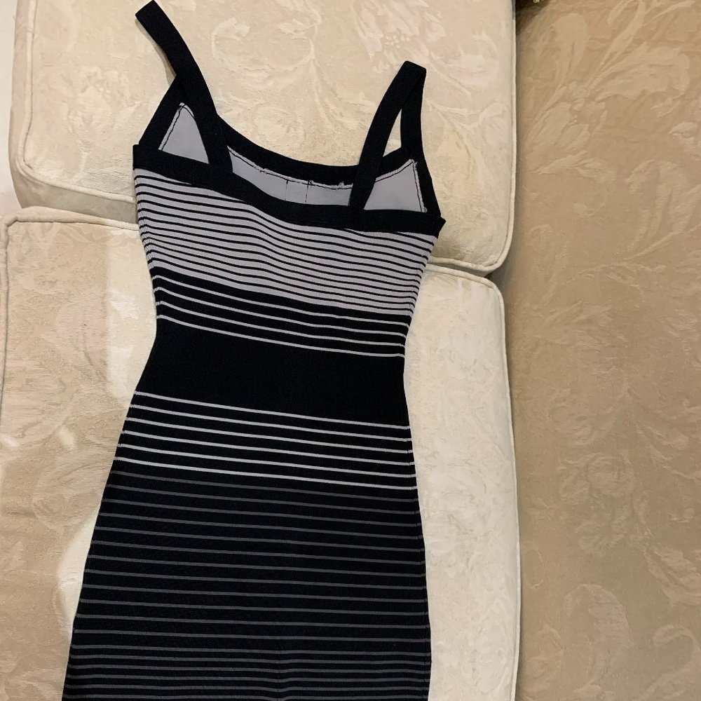 BCBGMAXAZRIA Sheath Knit Dress M